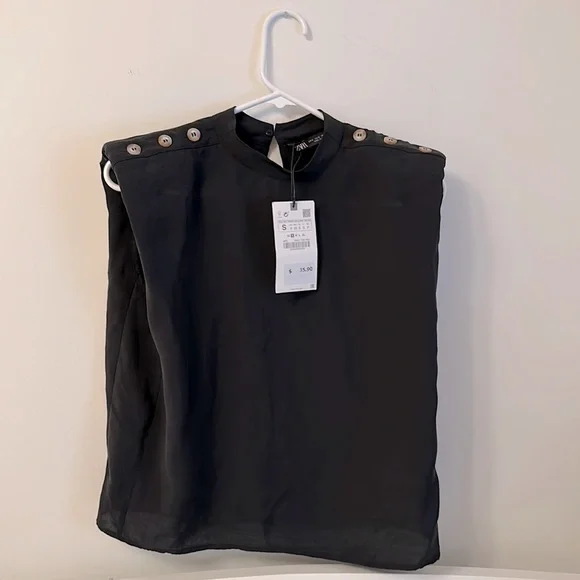 Zara padded shoulder muscle tee